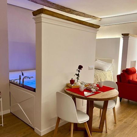 Elena'S Suite 苏特里 外观 照片