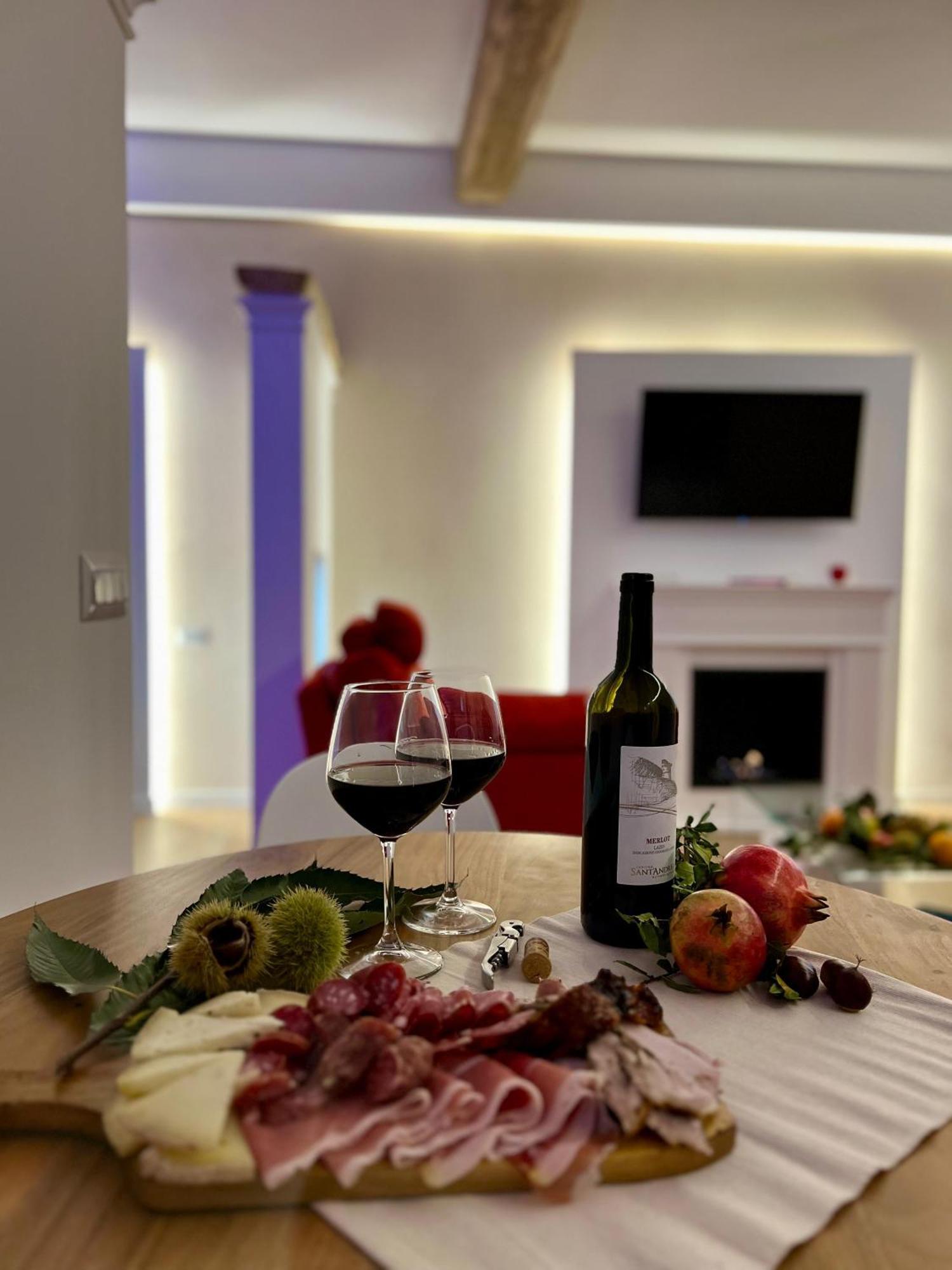 Elena'S Suite 苏特里 外观 照片