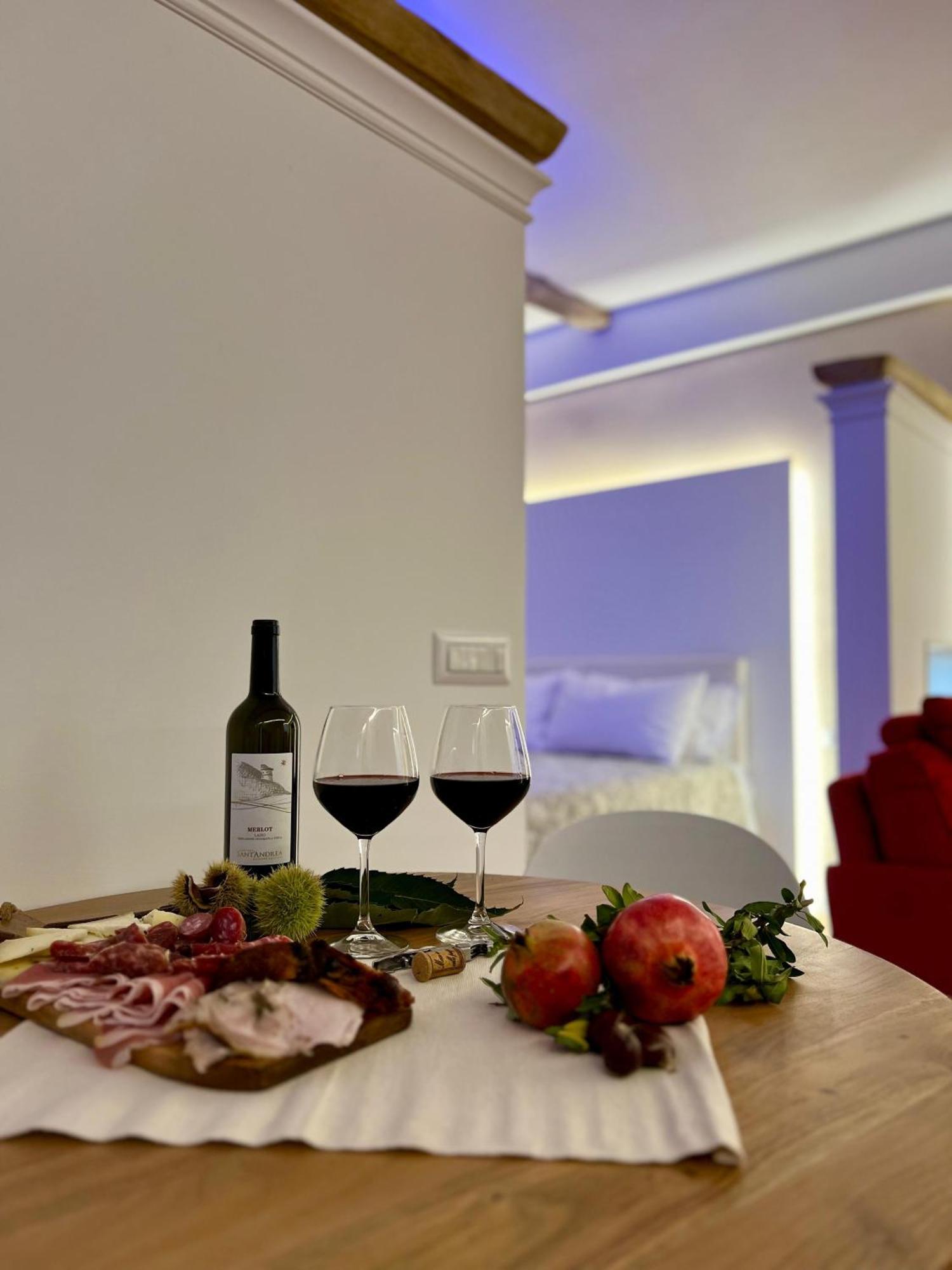 Elena'S Suite 苏特里 外观 照片