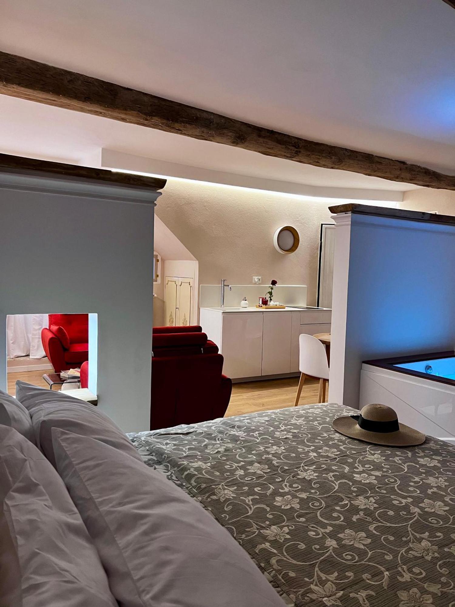 Elena'S Suite 苏特里 外观 照片